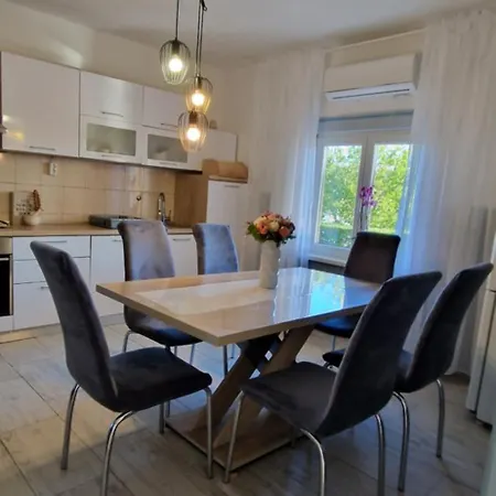 Villa Bistre Radovin